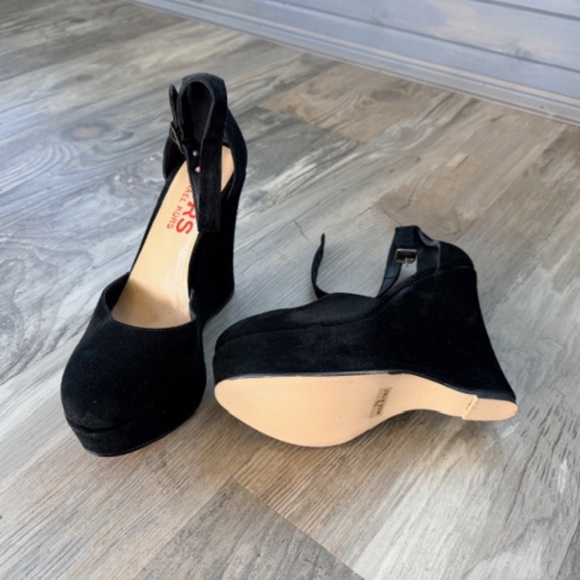 Never worn - Michael Kors 4" Suede Platform Wedge Mary Janes - Picture 1 of 2
